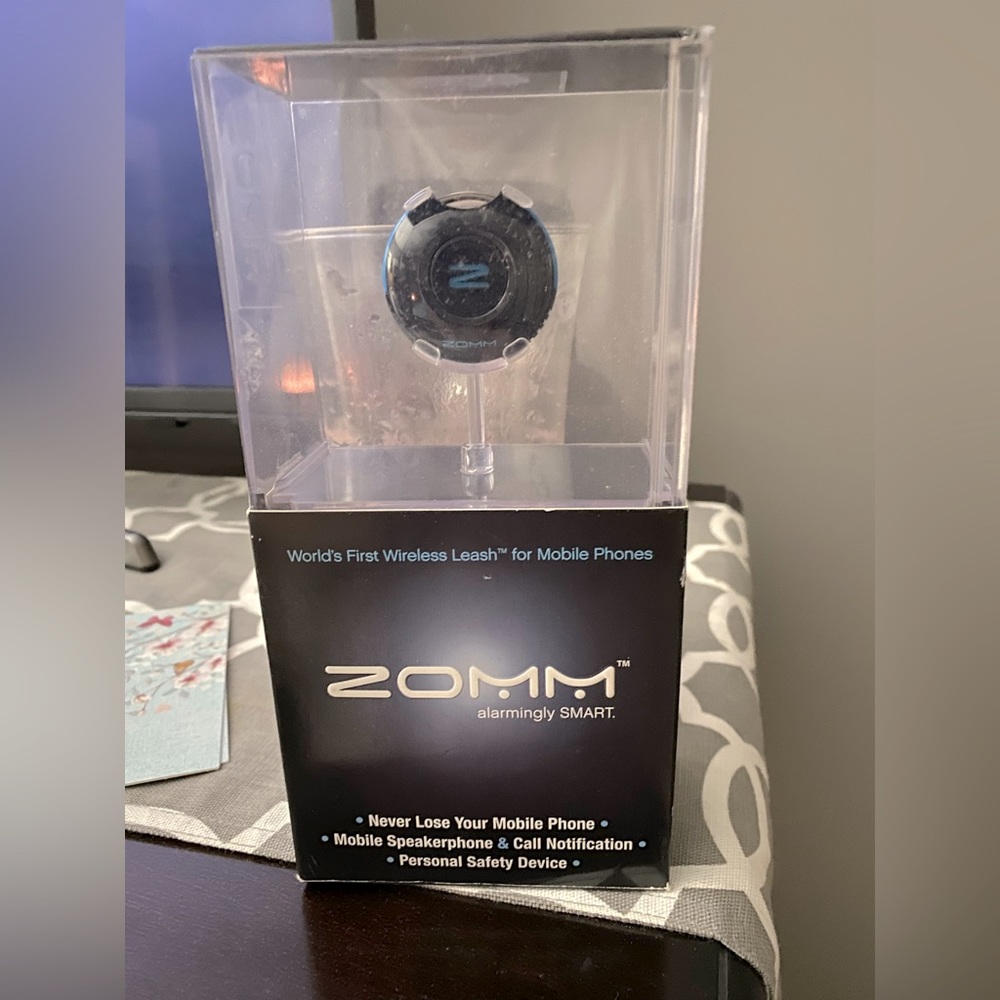 ZOMM never lose your cell again and more.. New in box
